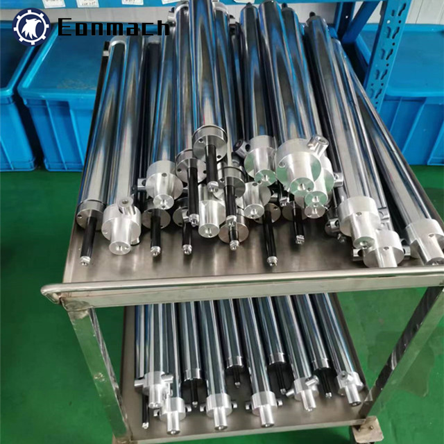 Hydraulic cylinder for Chair lift