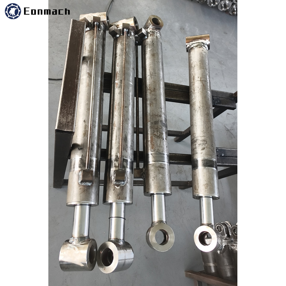 Hydraulic cylinder for Skiploader